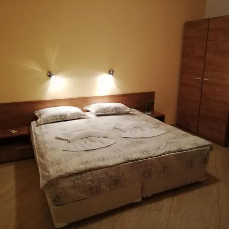 Charis Cozy One Bed Apart At Sunny Beach Lägenhet *